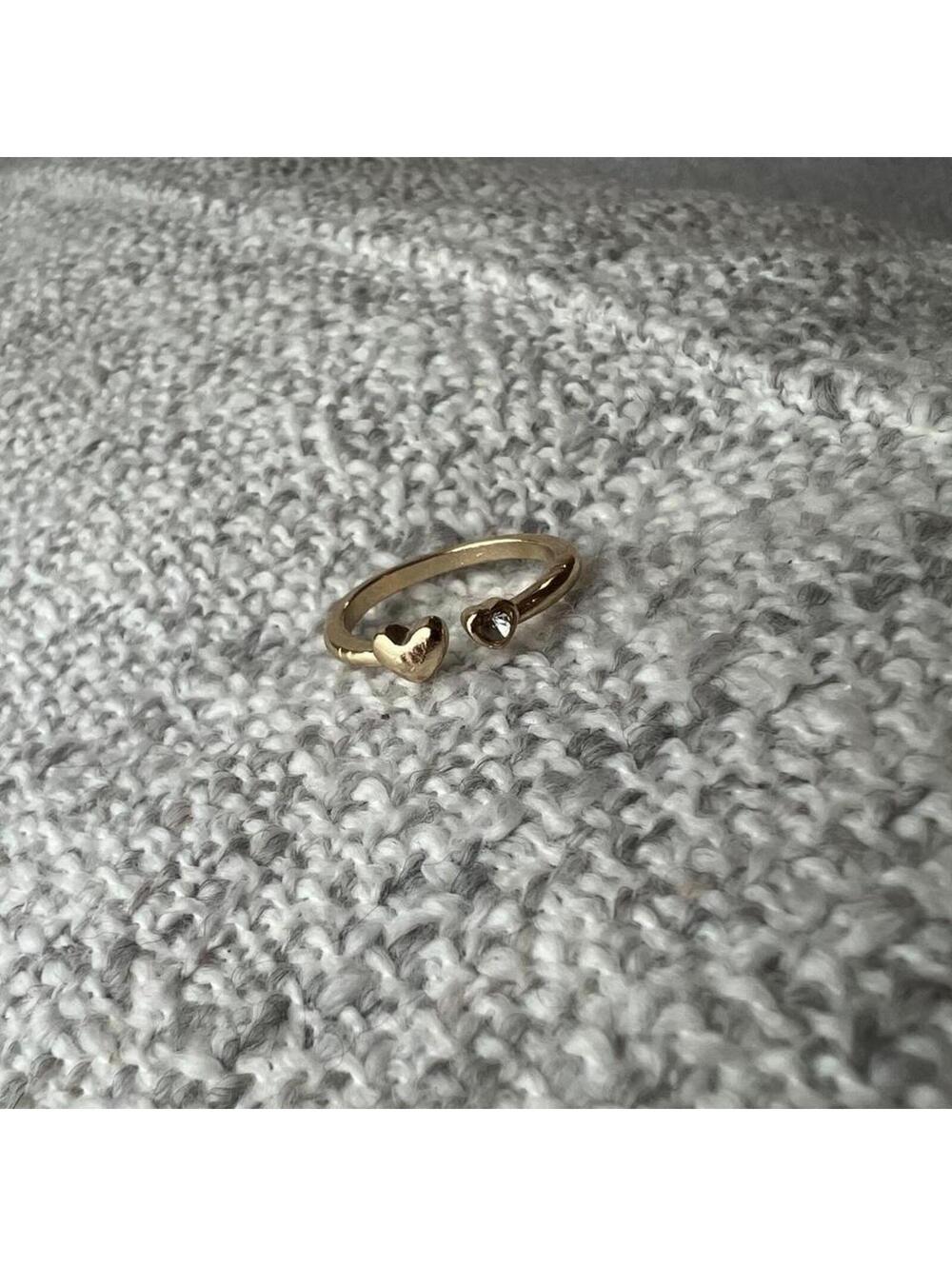 Vintage Dainty Gold-Tone Open Bypass Heart Ring